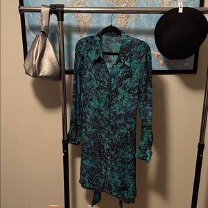 Vertigo Paris Teal and Black Paisley Long Sleeve Dress